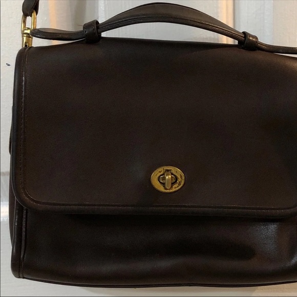 Coach Handbags - Vtg. Coach Court Crossbody Bag J9C-9870